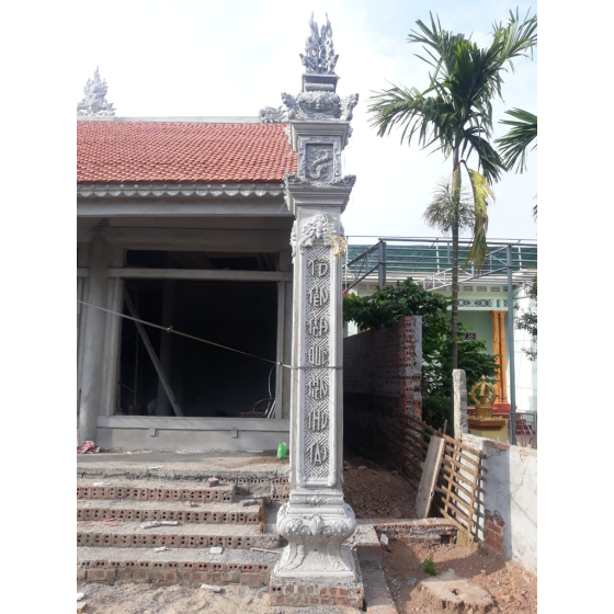 Điêu Khắc Cột Trồng 