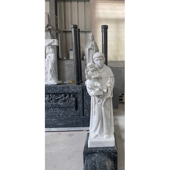 Statue of Christ