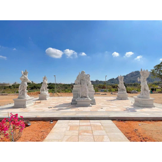 Buddha statue