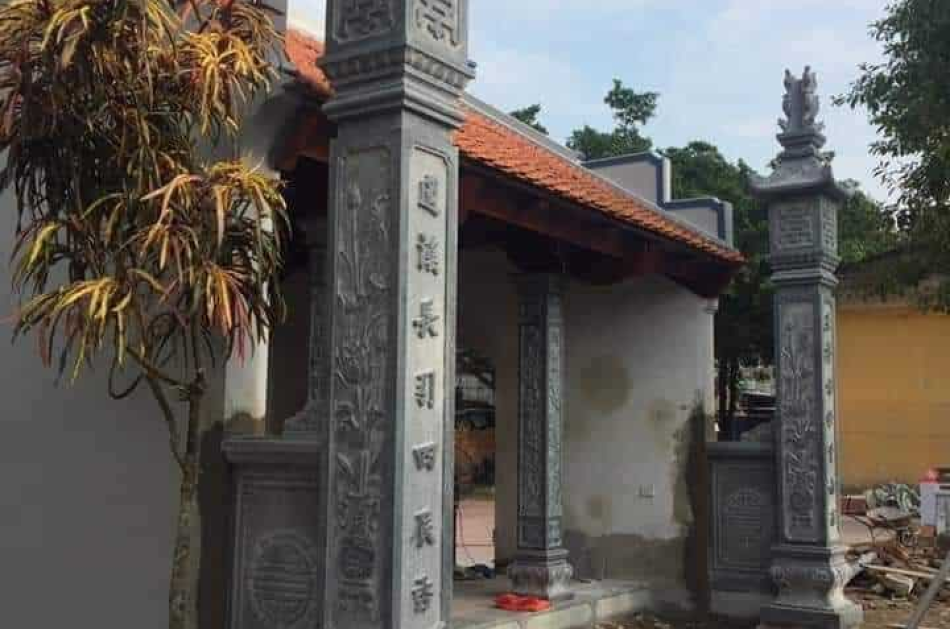 Điêu Khắc Cột Trồng 