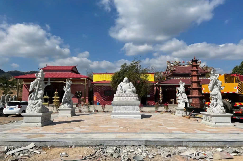 Buddha statue