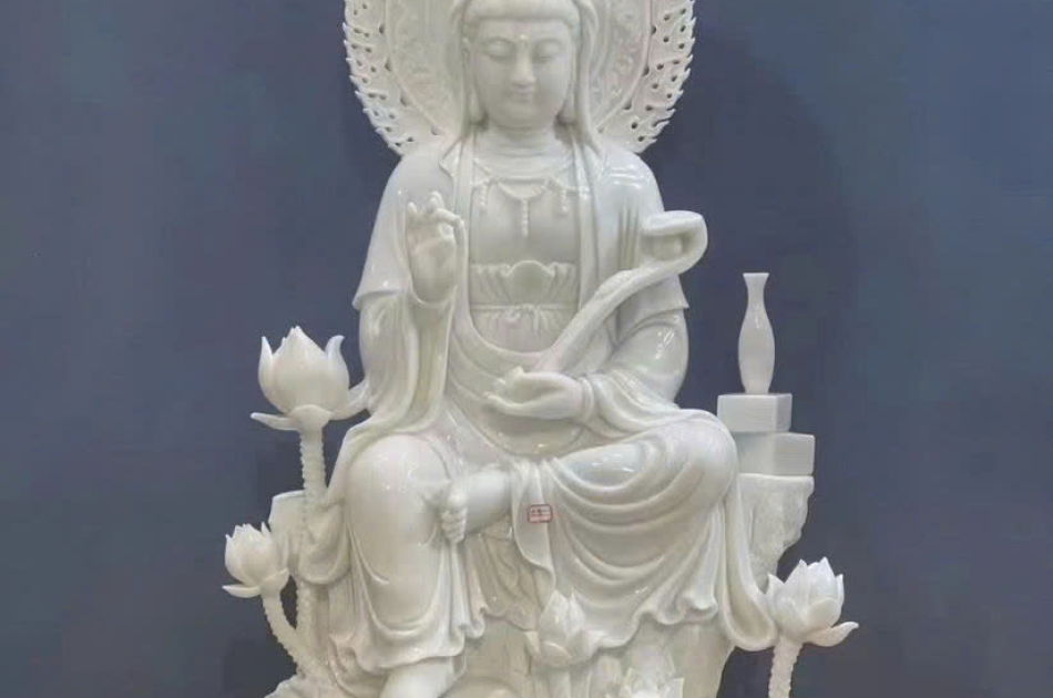 Buddha statue