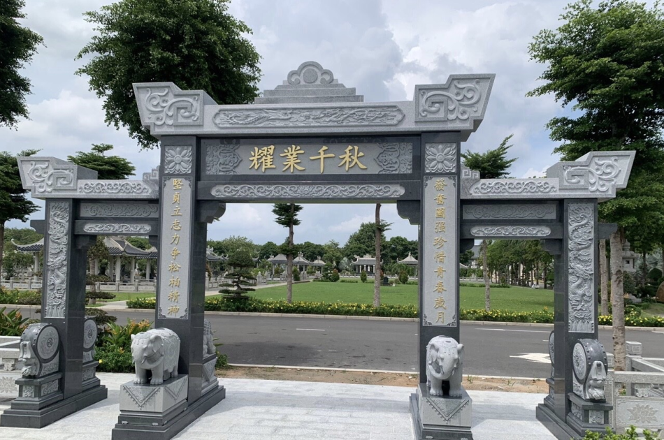 Stone gate, three-entrance gate